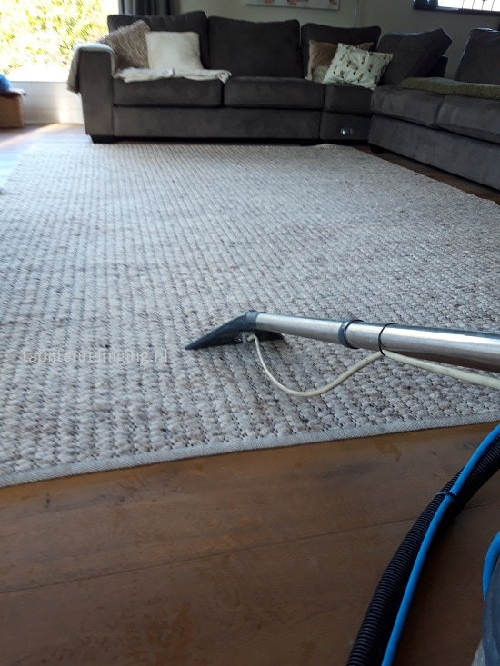wollen vloerkleed laten reinigen